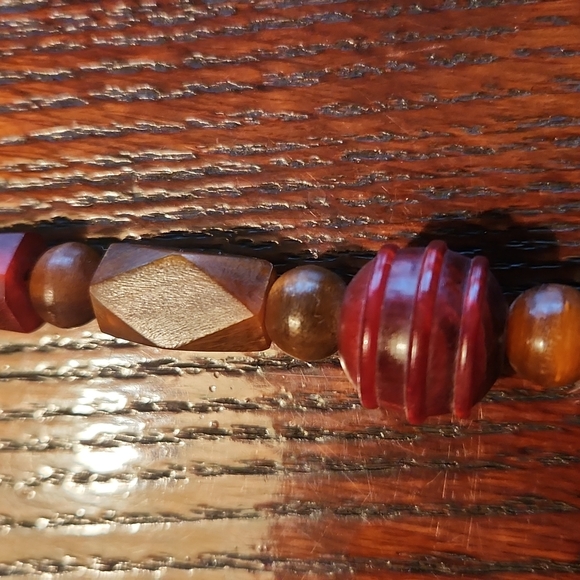 Wood Beaded Necklace❤❤ - Picture 7 of 8